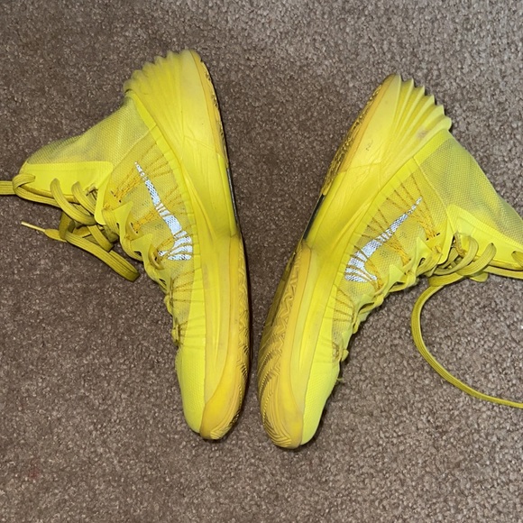 Yellow 2013 hyper dunks - Picture 2 of 5